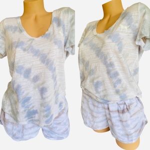 Pink Victoria Secret varsity shorts T-shirt set large New with Tag